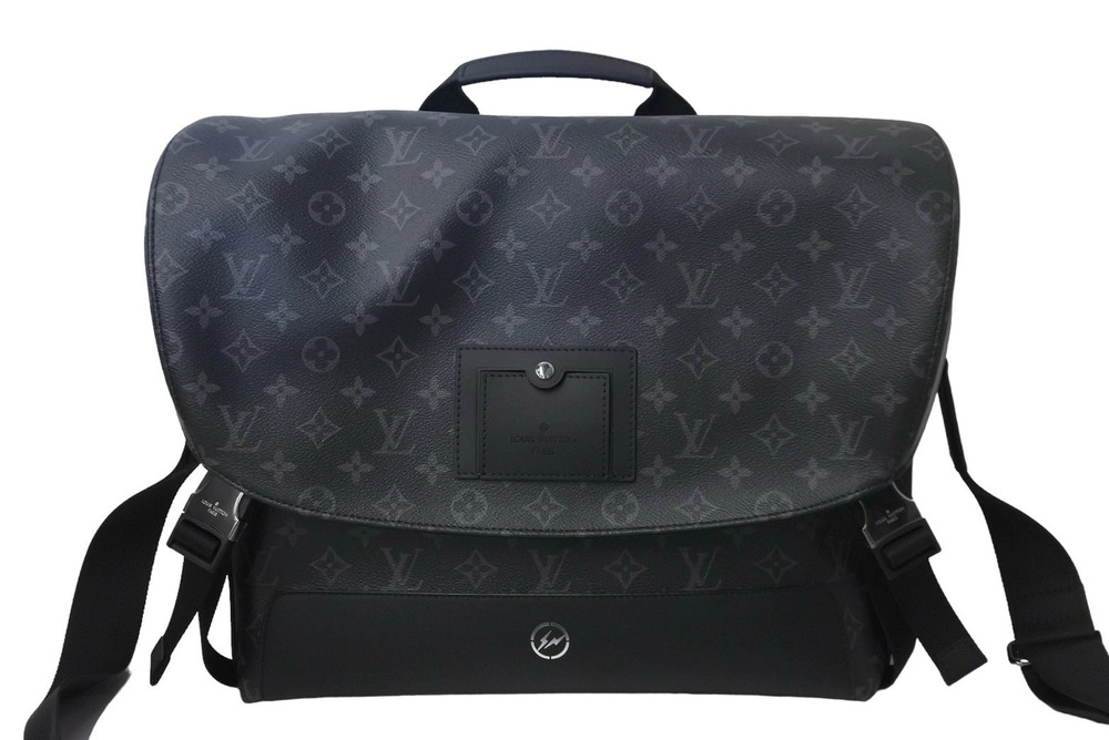 Louis Vuitton Messenger Voyage Hiroshi Fujiwara Fragment Black - Picture 3 of 7
